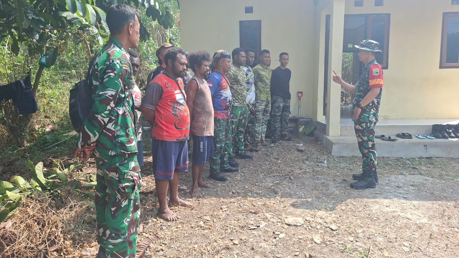 Inspeksi Pra-TMMD ke-130 oleh Komandan Kodim 1808 di Manokwari