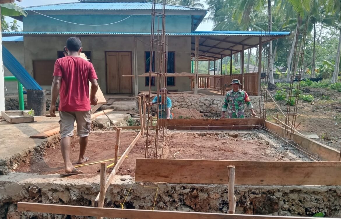 Pemasangan Mal Sloof Bak Wudhu, Pilar Utama Satgas TMMD di Kacepi Pemasangan Mal Sloof Bak Wudhu, Pilar Utama Satgas TMMD di Kacepi