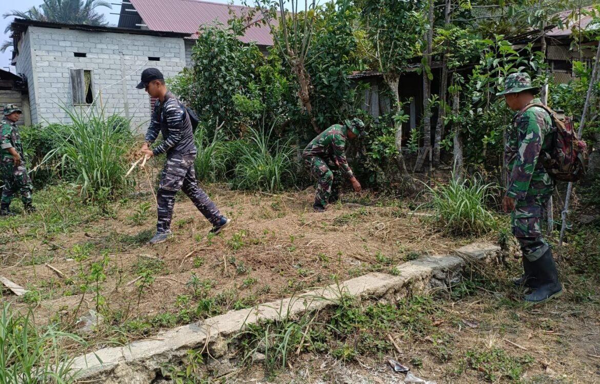 Satgas TNI TMMD ke-130 Siapkan Lahan Pembangunan Sumur Bor di Pamona Satgas TNI TMMD ke-130 Siapkan Lahan Pembangunan Sumur Bor di Pamona