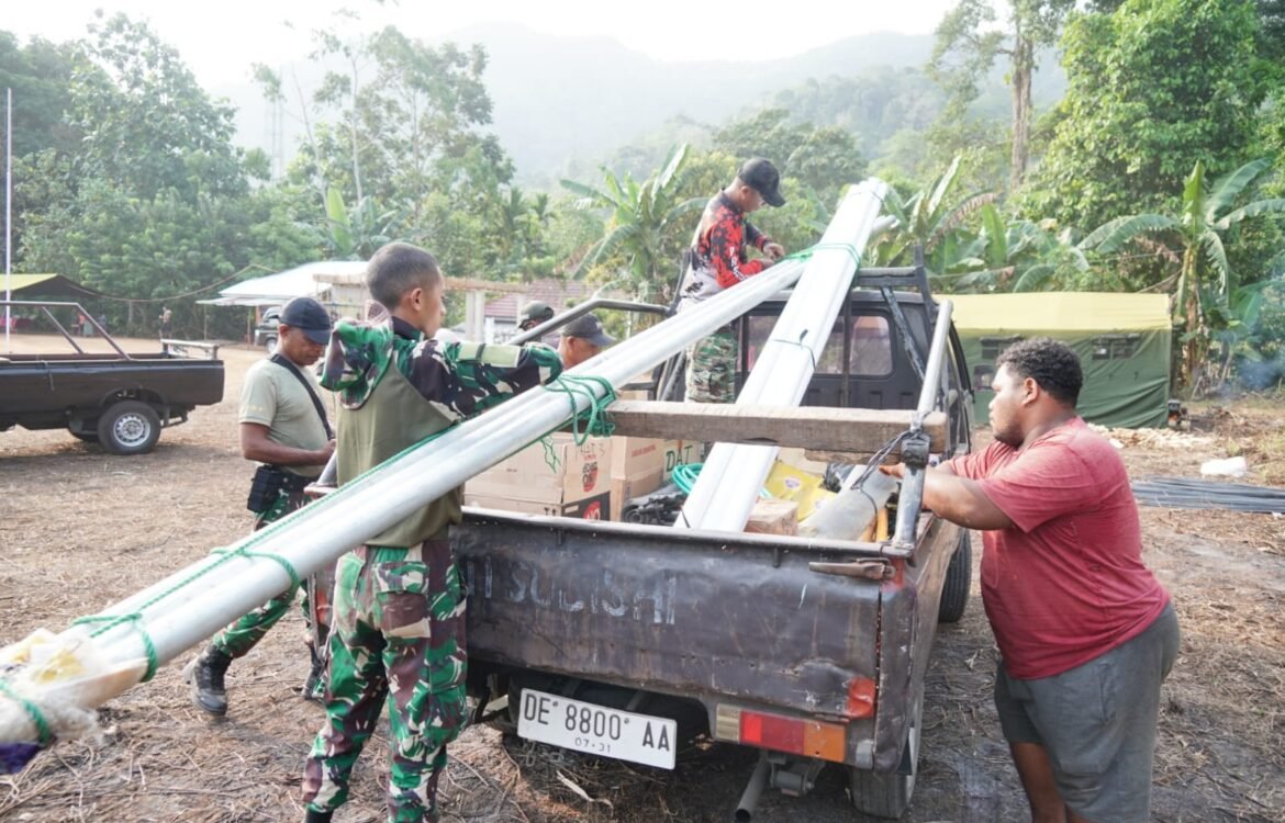 Satgas TMMD Ambon Awali Proyek dengan Pengiriman Bahan Konstruksi Satgas TMMD Ambon Awali Proyek dengan Pengiriman Bahan Konstruksi