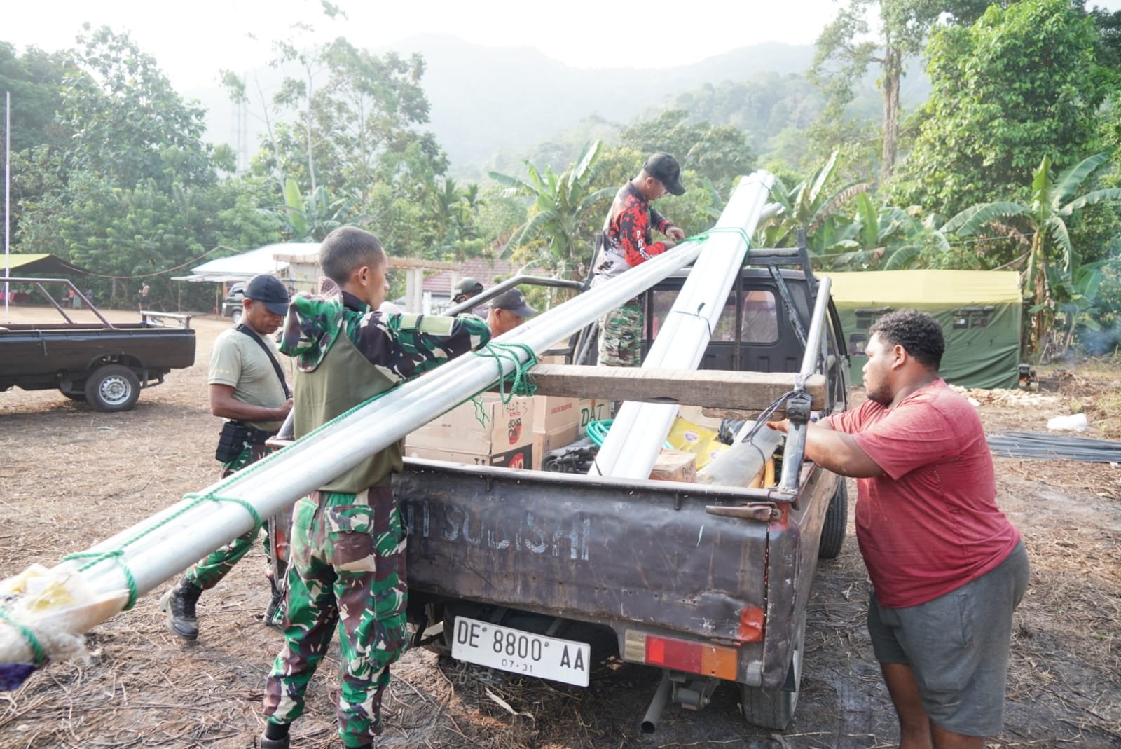 Satgas TMMD Ambon Awali Proyek dengan Pengiriman Bahan Konstruksi