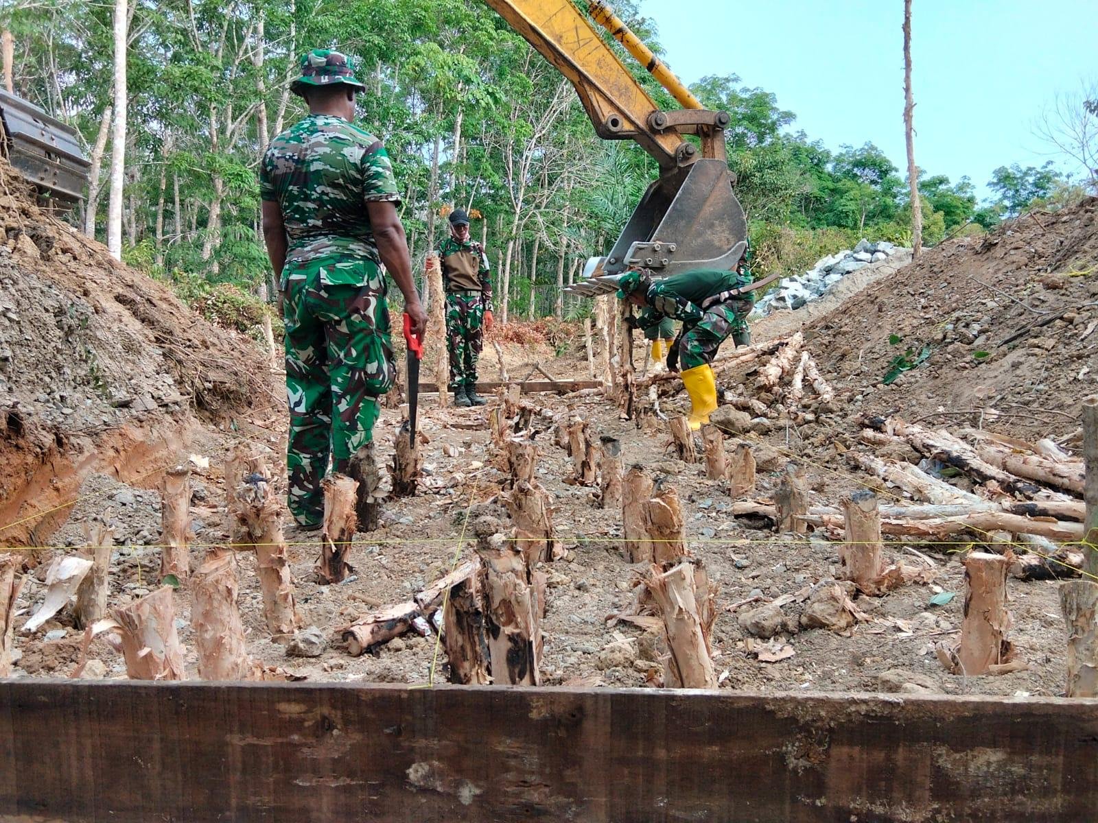 Penguatan Struktur Jembatan di Karang Rejo Melalui Pemasangan Trucuk Galam