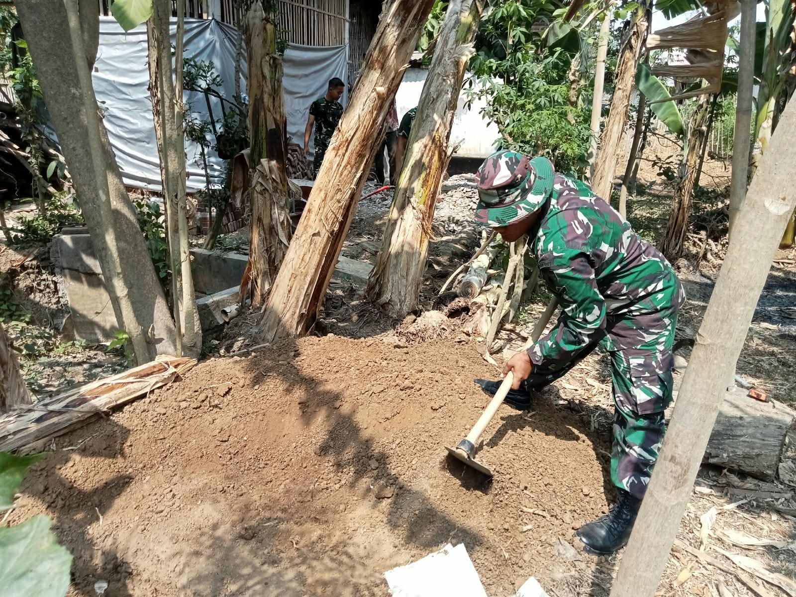 Perbaikan Hunian Suparlan melalui Program TMMD di Tulungagung Dimulai