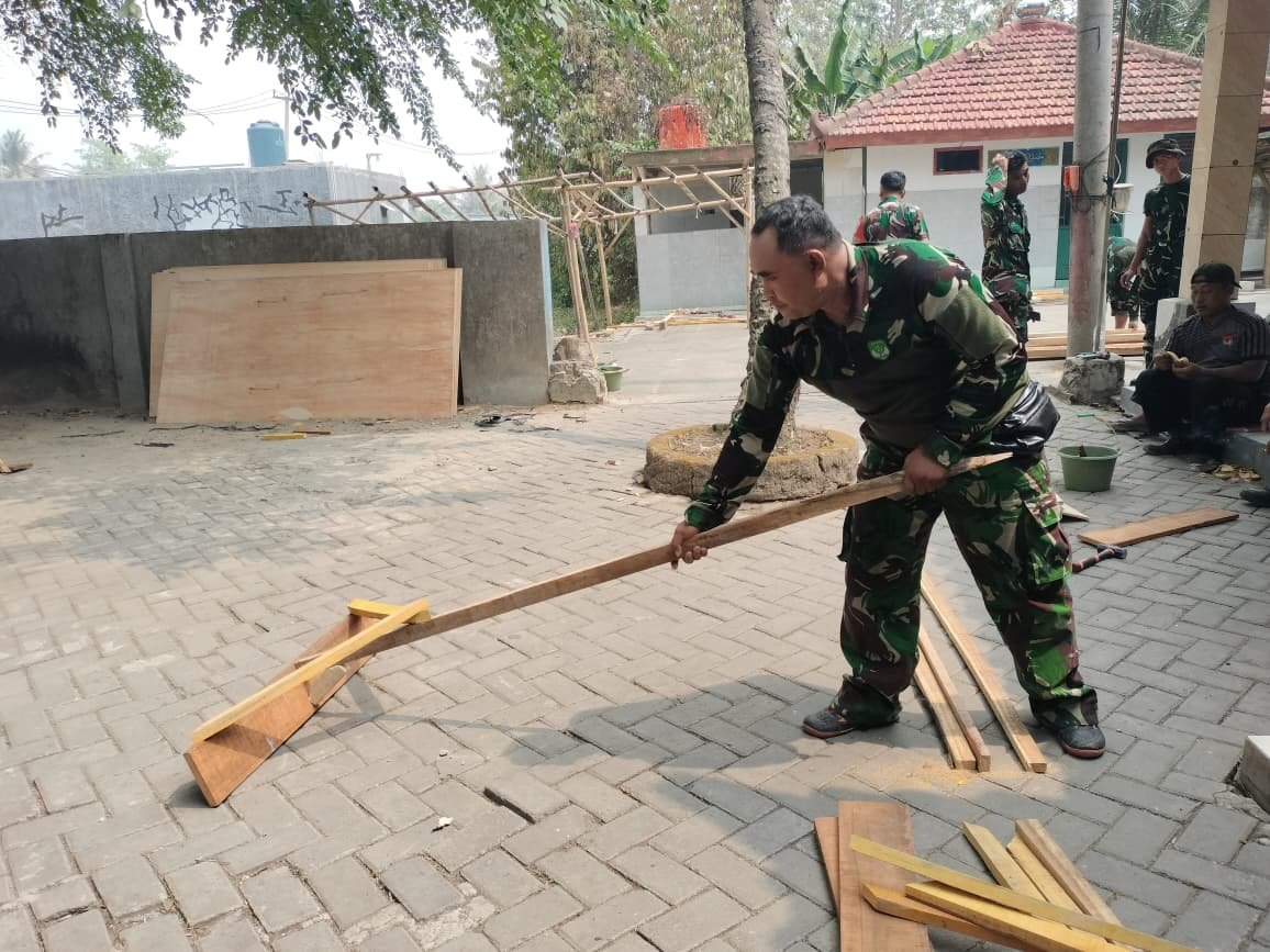 Optimalkan Pembangunan, Satgas TMMD ke-130 Kembangkan Alat Baru di Sumur Bandung
