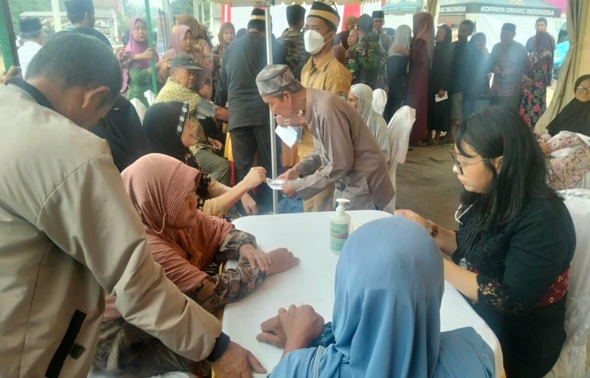 Kodim 0510/Tigaraksa hadirkan program kesehatan untuk warga Desa Sumur Bandung