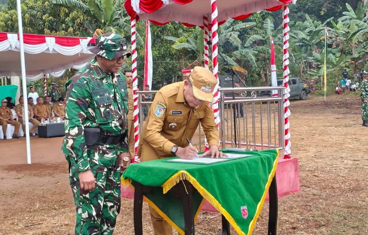 Mewujudkan Ambon Berdaya: TMMD ke-130 Dukung Infrastruktur dan Pemberdayaan Masyarakat Mewujudkan Ambon Berdaya: TMMD ke-130 Dukung Infrastruktur dan Pemberdayaan Masyarakat