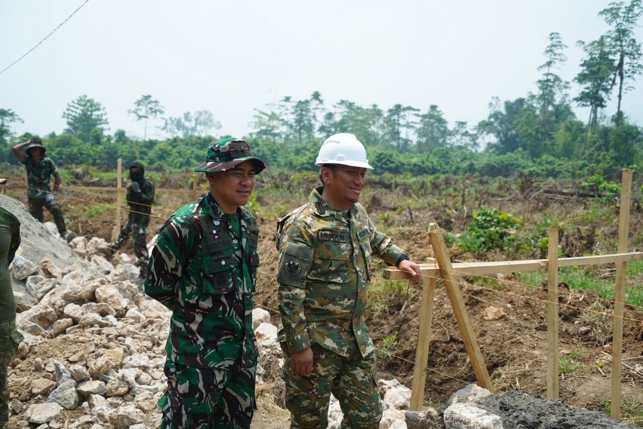Tinggi Jalan Parumpanai Melalui TMMD ke-130 untuk Akses Tanpa Banjir